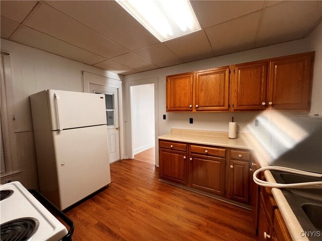 Building Photo - 925 Salina St