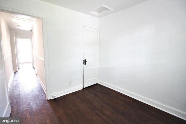 Building Photo - 1220 Oronoco St