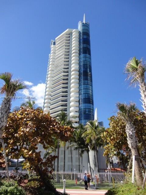 Building Photo - 6301 Collins Ave