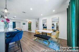 Building Photo - 3634 Du Barry Dr