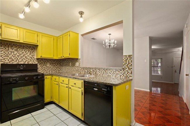 Building Photo - 11901 Swearingen Dr