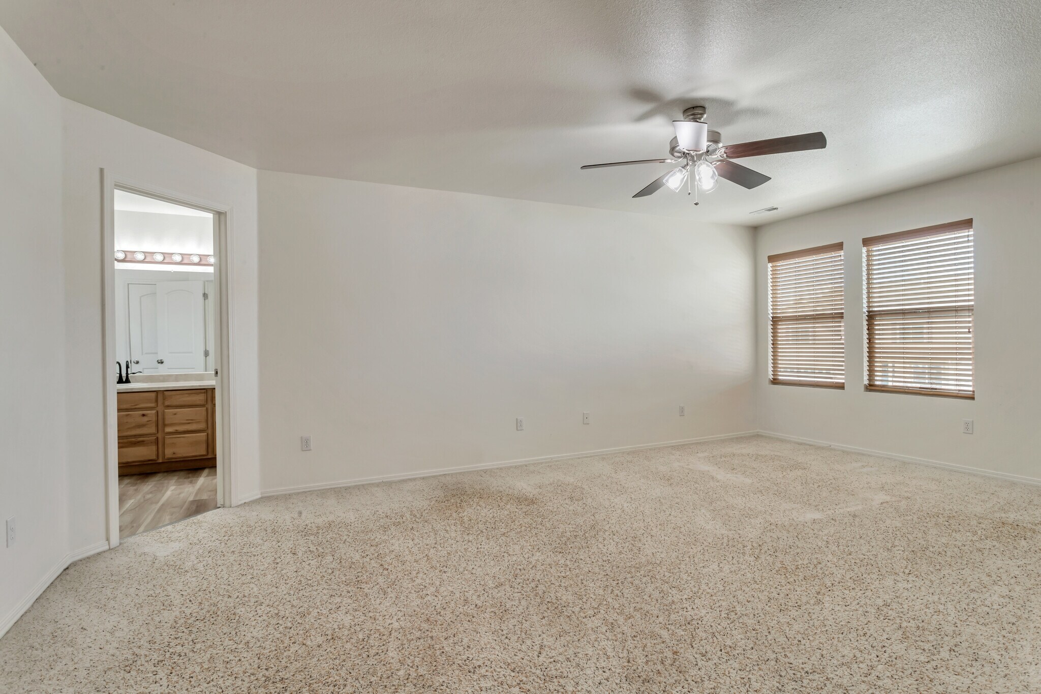 Master restroom - 2867 W 400 S