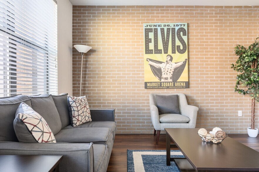 Building Photo - 235 S Delaware St