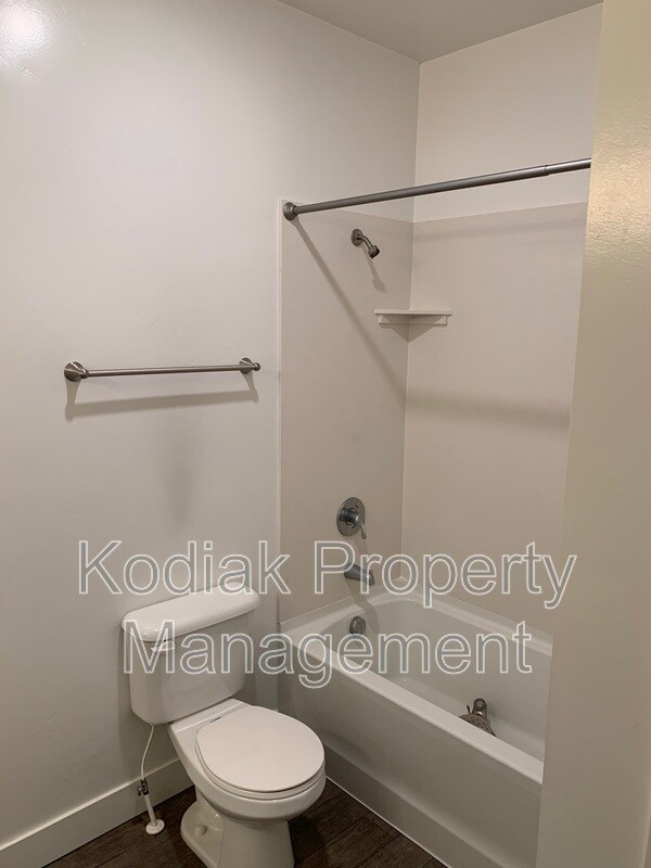 Building Photo - 875 S Depot St