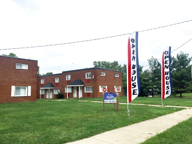 Building Photo - 4812 Lee Rd
