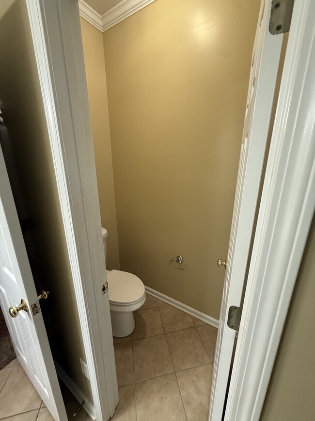 Building Photo - 125 Muirfield Ln