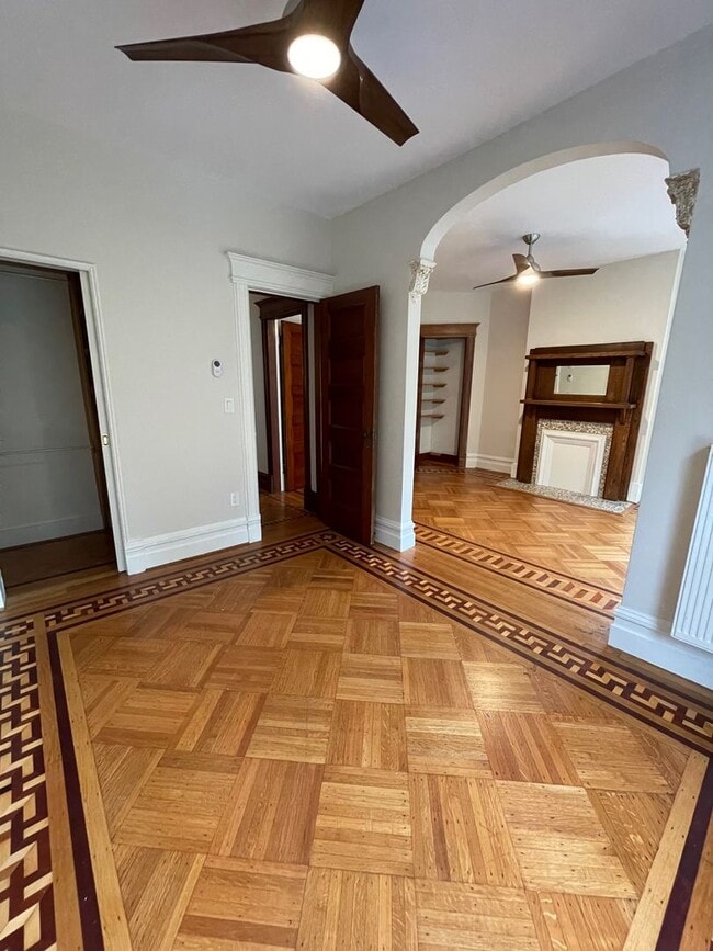 Building Photo - Renovated 3 Bedroom 2 Bathroom House Across From The Park