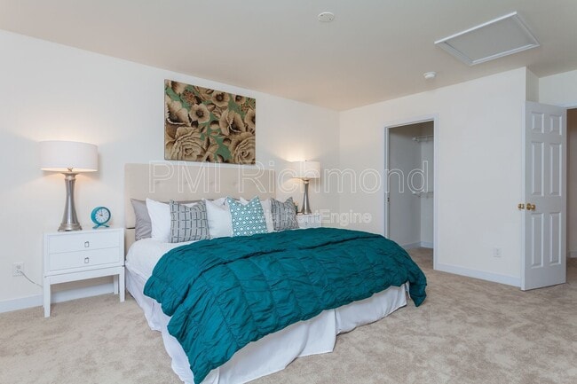 Building Photo - 6909 Stratford Townes Way