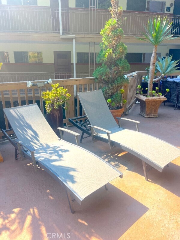 Building Photo - 100 Cliff Dr