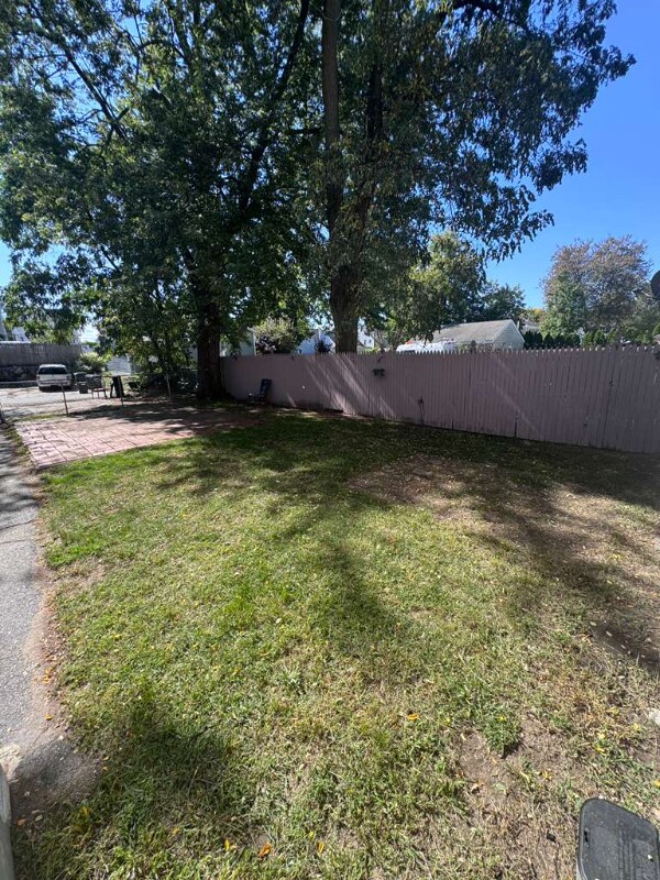 Building Photo - 267 Silver St