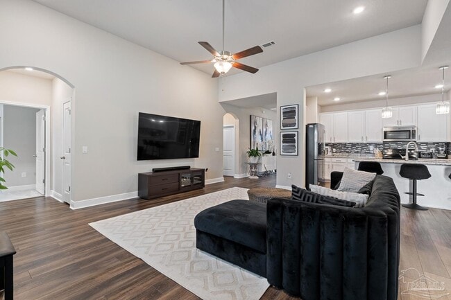 Building Photo - 3552 Pelican Bay Cir