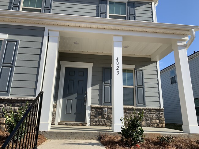 Front Porch - 4023 Armstrong Farm Dr