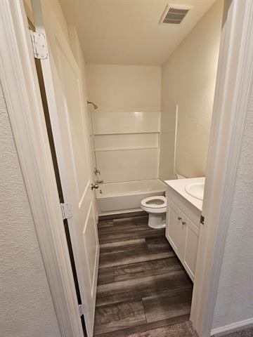 Building Photo - 16516 Jasmine Springs Dr