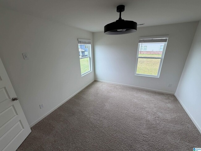 Building Photo - 2032 Lonesome Hen Ln
