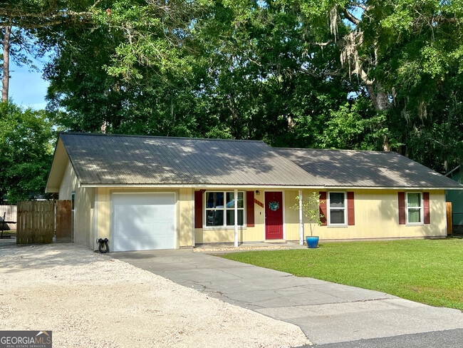 Building Photo - 113 Woodhaven Dr