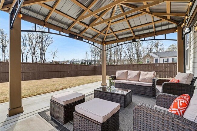 Building Photo - 5510 Bower Pl