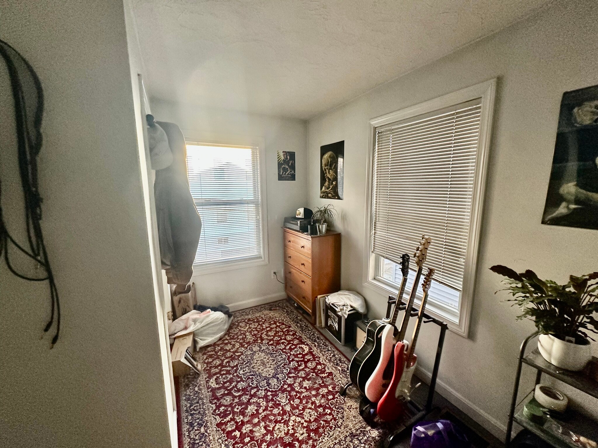 Building Photo - 24 Lawn St