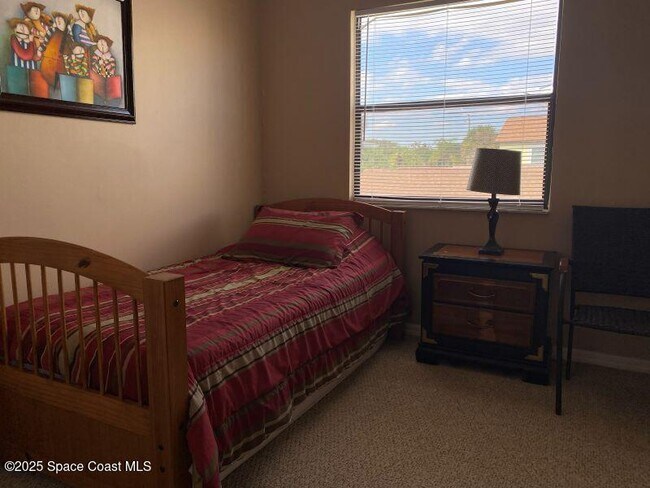 Building Photo - 404 Taylor Ave