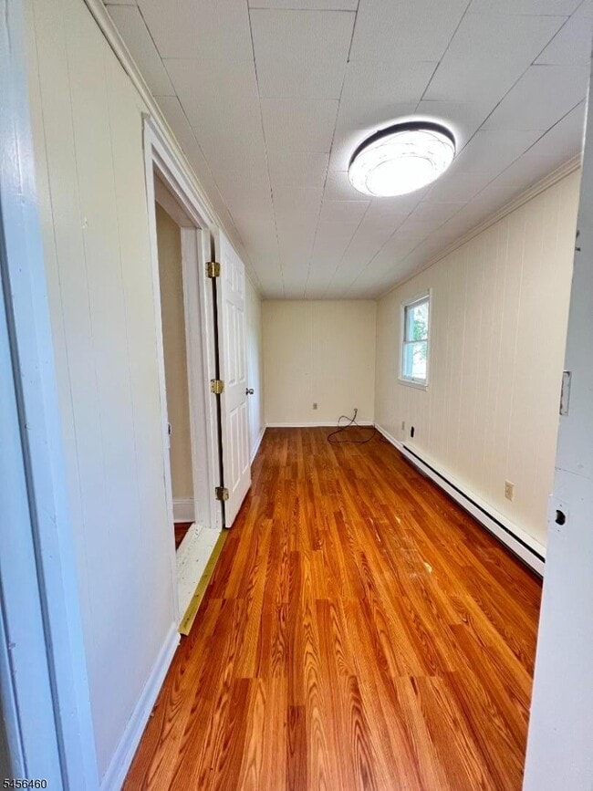 Building Photo - 285 Rutherford Ave