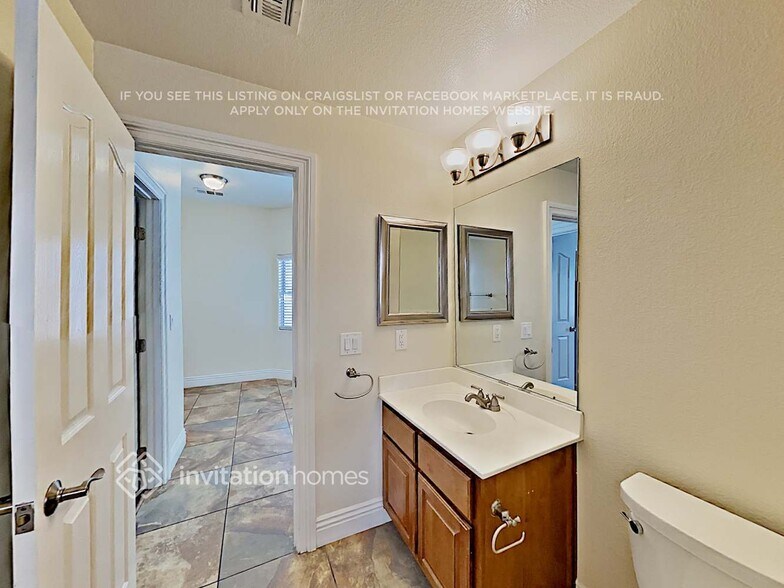 Building Photo - 1676 Little Crow Ave
