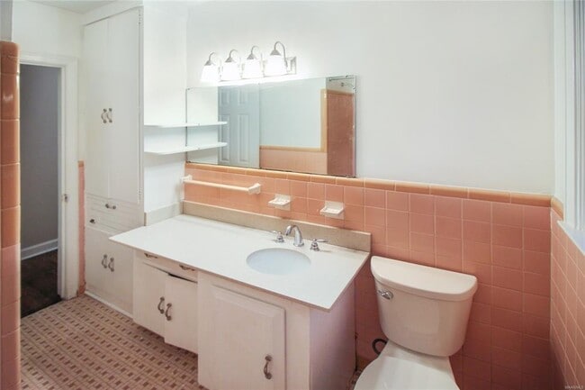 Building Photo - 3739 Honeysuckle Ct