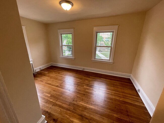 Building Photo - 143 N Highland Ave