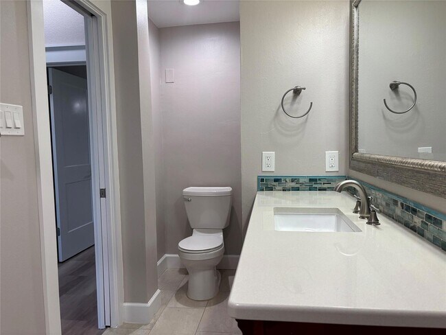 Building Photo - 7525 Windrush Dr