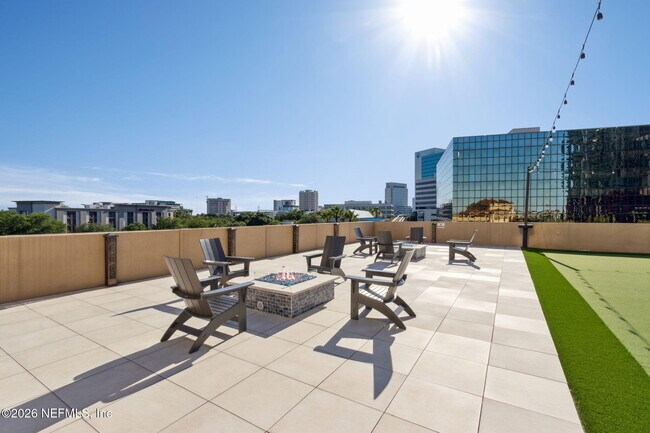 Building Photo - 1478 Riverplace Blvd