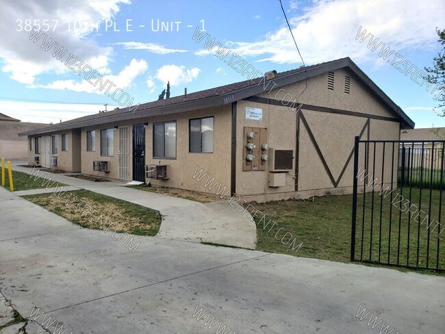 Building Photo - 1BD/ 1BTH 1ST FLOOR APT EAST PALMDALE