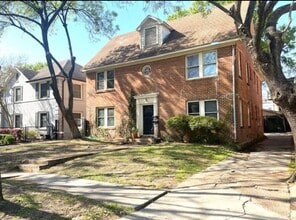 Building Photo - 1812 Banks St