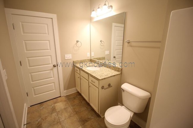 Building Photo - 5525 Park Side Rd