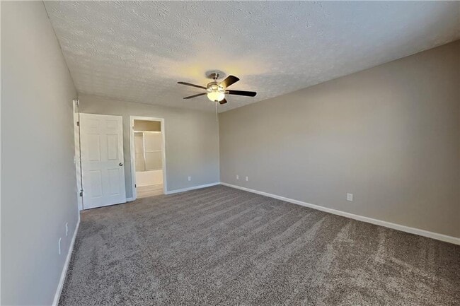 Building Photo - 1273 Royal Ives Ct SE