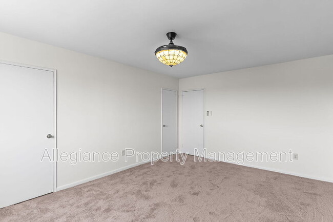 Building Photo - 1830 Columbia Pike