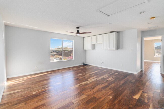 Building Photo - 1755 Delafield Dr