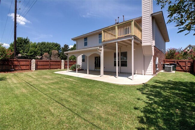 Building Photo - 700 Belmont Dr