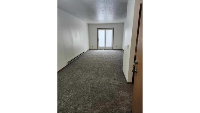 Building Photo - 300 Knoll Creek Dr