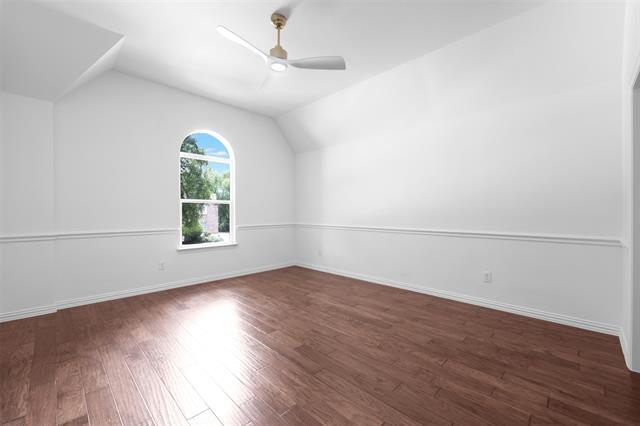 Building Photo - 3310 Meadow Wood Dr