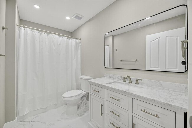 Building Photo - 10610 Boyette Creek Blvd