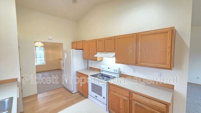 Building Photo - 2122 Tidepool Pl E