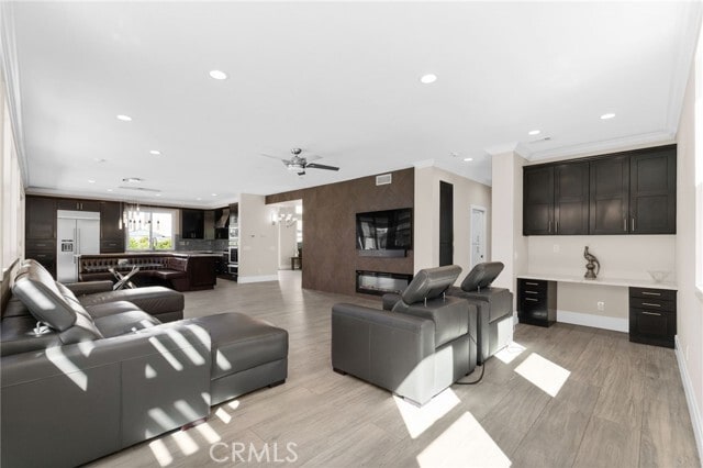 Building Photo - 928 Trovita Dr