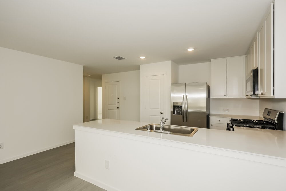 Building Photo - 2225 Crested Saguaro St