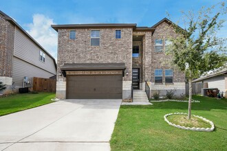 Building Photo - Nestled in the highly sought-after Scenic ...