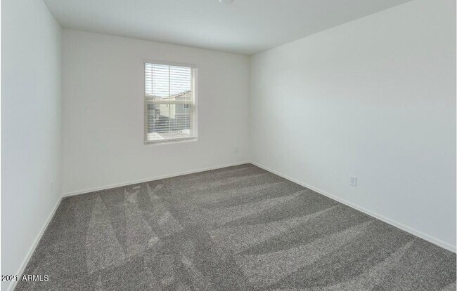 Building Photo - 7259 N 125th Dr