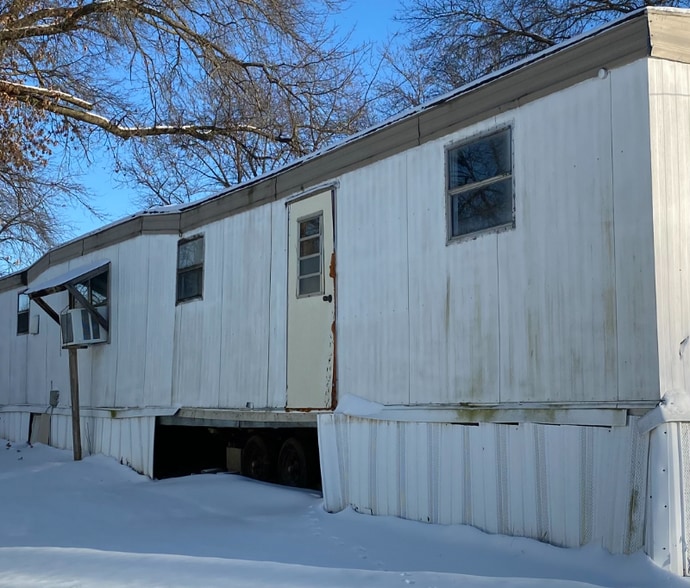 Building Photo - 777 E Yerby St