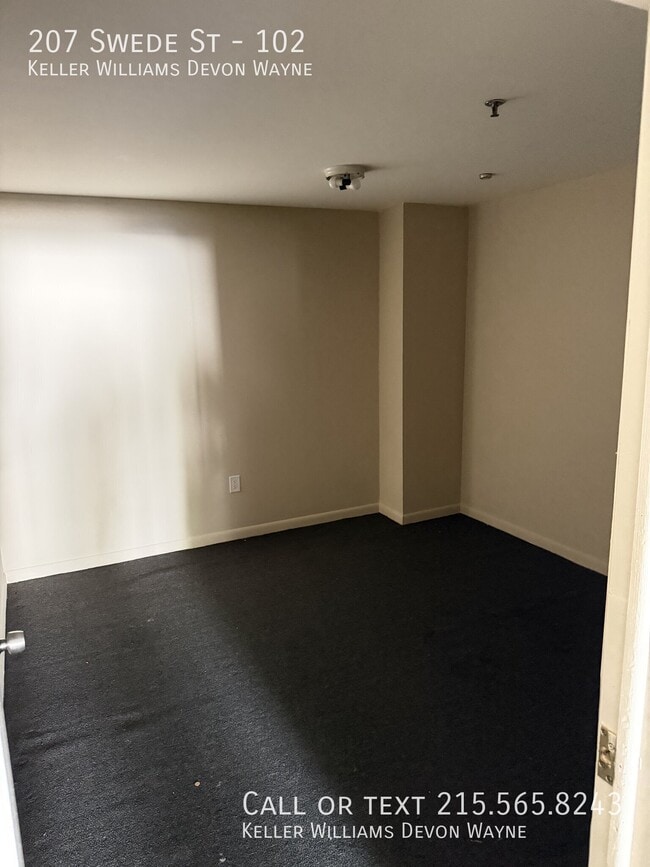 Building Photo - 207 Swede St