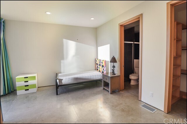 Building Photo - 1330 Coronado Dr
