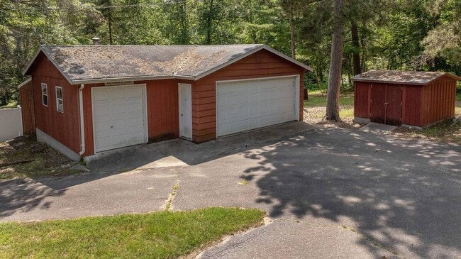 Building Photo - 36722 Birch Dr