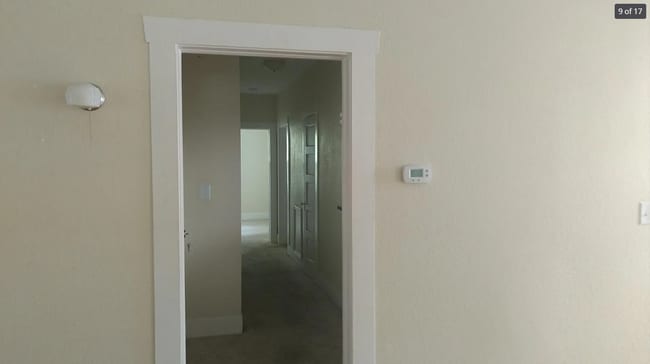 Building Photo - 1059 Hand Ave