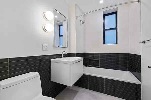 Building Photo - 314 E 34th St