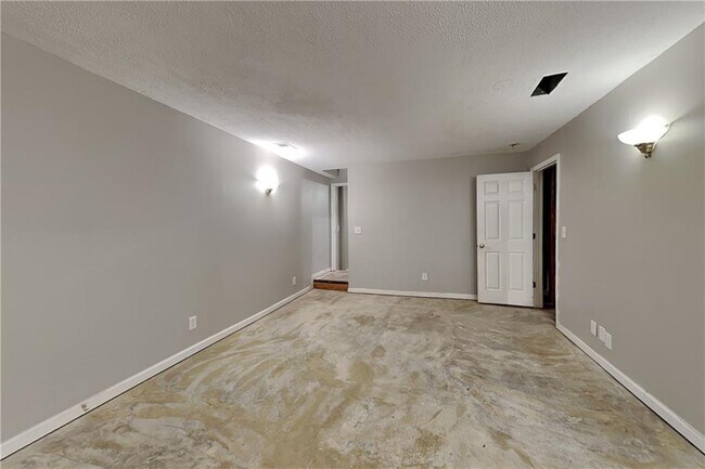 Building Photo - 215 Boca Ciega Ct